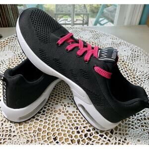 Ladies Fashion MM Sneakers Size 9.5 M Mesh Black-Black Comfort Plus Arch sku 657